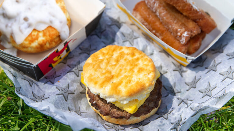 Hardee’s Breakfast Specials This Month: Exclusive Deals!